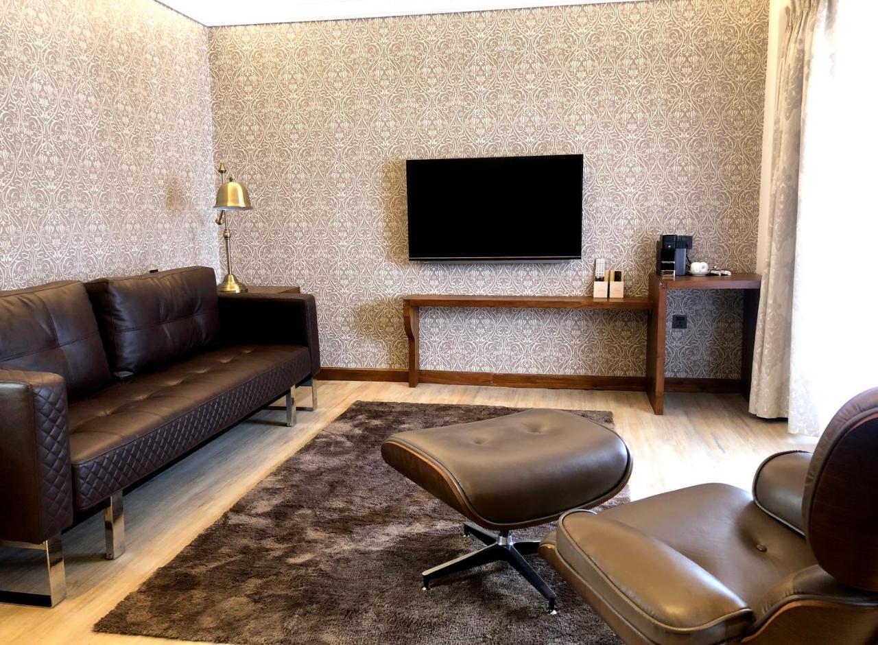 The Radh Hotel Канді Екстер'єр фото