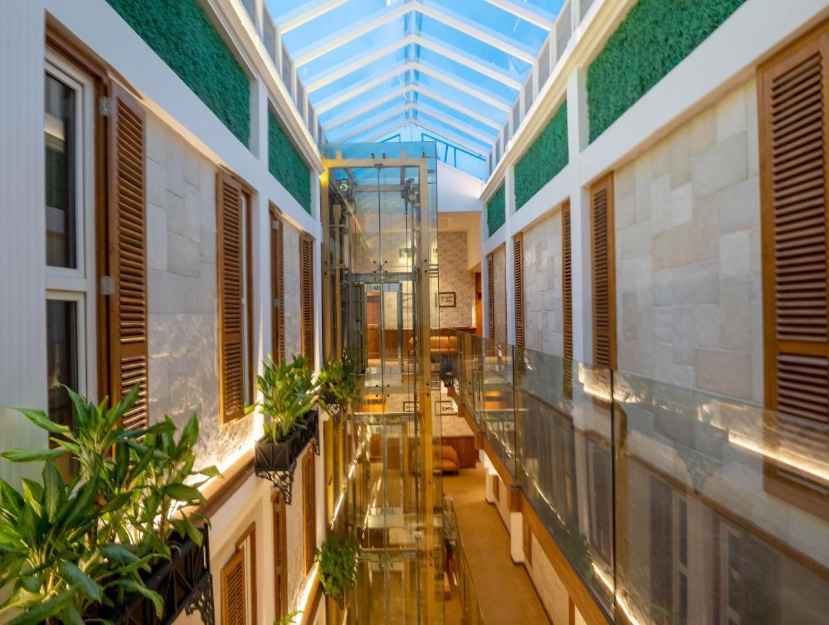 The Radh Hotel Канді Екстер'єр фото